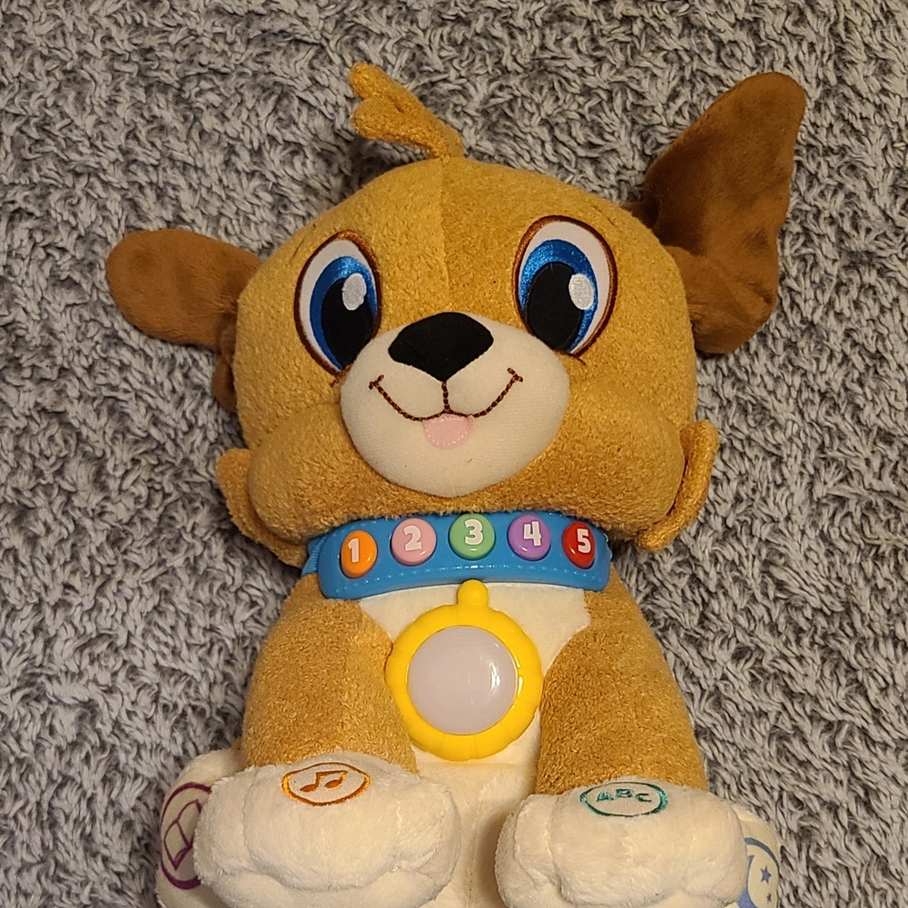 Leapfrog Storytime Buddy Dog Lights up and Talks